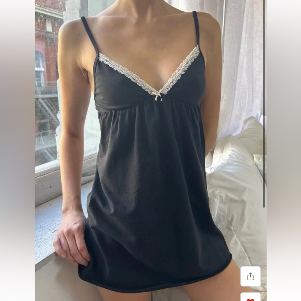 Brandy Melville Lace Elsa Dress